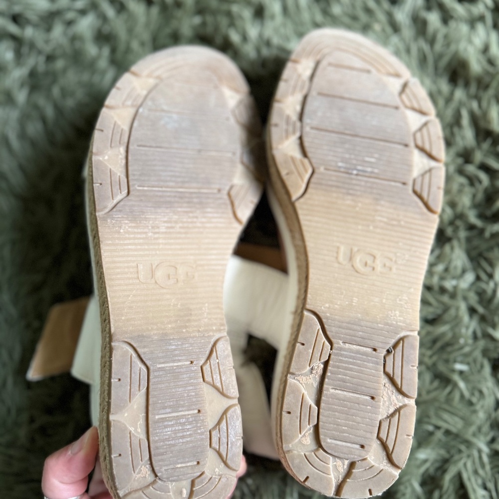 UGG Sandals Size 10 Platform White - Picture 7 of 9